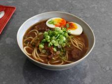 Yakamein (New Orleans-Style Noodle Soup) Photo 9