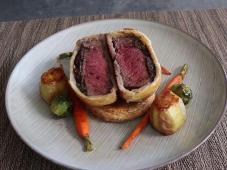 Chef John's Individual Beef Wellingtons Photo 15