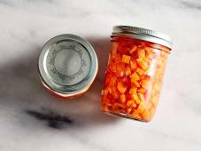 Vinegar Pickled Carrots Photo 4