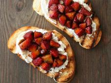 Strawberry Goat Cheese Bruschetta Photo 6