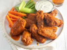 Restaurant-Style Buffalo Chicken Wings Photo 7