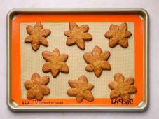 Gingerbread Snowflakes Photo 9