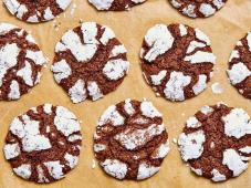 Chocolate Crinkle Cookies Photo 9