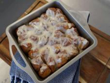 Easy and Incredible Cinnamon Roll Bites Photo 7