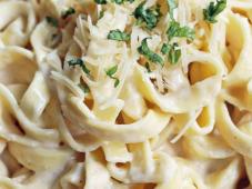 To Die For Fettuccine Alfredo Photo 4