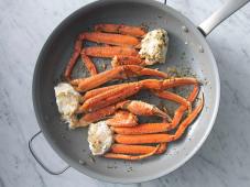 Crab Legs with Garlic Butter Sauce Photo 4