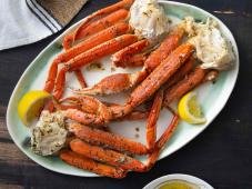 Crab Legs with Garlic Butter Sauce Photo 5