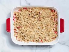 Easy Rhubarb Crisp Photo 8