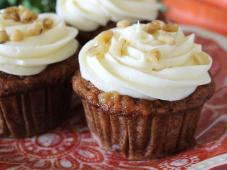 Carrot Cupcakes with White Chocolate Cream Cheese Icing Photo 7