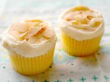 Lemon Cupcakes Photo 7