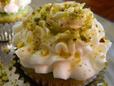 Real Pistachio Cupcakes Photo 8