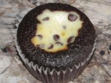 Chocolate Surprise Cupcakes Photo 5