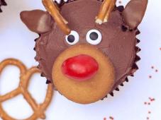 Christmas Reindeer Cupcakes Photo 7