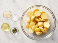 Air Fryer Garlic and Parsley Baby Potatoes Photo 2