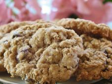 Beth's Spicy Oatmeal Raisin Cookies Photo 4