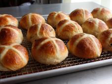 Chef John's Hot Cross Buns Photo 13