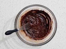 Homemade Chocolate Frosting Photo 3