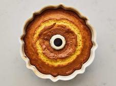 Golden Rum Cake Photo 5