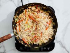 Quick and Easy Pancit Photo 5