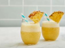 Pineapple and Banana Smoothie Photo 5