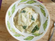 Homemade Pear and Gorgonzola Ravioli Photo 7