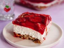 Judy's Strawberry Pretzel Salad Photo 9