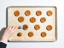 Three Ingredient Peanut Butter Cookies Photo 4