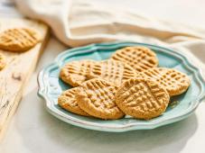 Three Ingredient Peanut Butter Cookies Photo 6