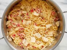 Quick and Easy Chicken Spaghetti Photo 4