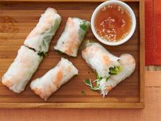 Vietnamese Fresh Spring Rolls Photo 5