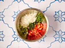 How to Make Pico de Gallo Photo 3