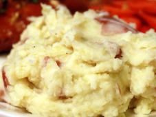 Suzy's Mashed Red Potatoes Photo 3