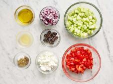 Easy Greek Salad Photo 2