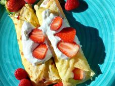 Creamy Strawberry Crepes Photo 6