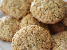 Soft Oatmeal Cookies Photo 6