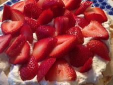 Chef John's Pavlova with Strawberries Photo 12