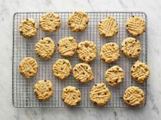 Easy Peanut Butter Chocolate Chip Cookies Photo 5