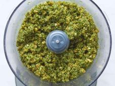 Pesto Sauce Photo 3