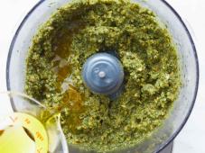 Pesto Sauce Photo 4