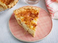 Easy Bacon and Cheese Quiche Photo 5