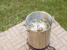 Simple Deep Fried Turkey Photo 6