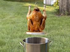 Simple Deep Fried Turkey Photo 7