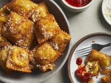 St. Louis Toasted Ravioli Photo 6