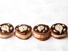 Chocolate "I Scream" Cookie Sandwiches Photo 7