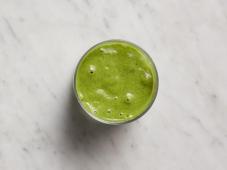 Kale and Banana Smoothie Photo 5