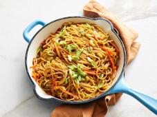 Lo Mein Noodles Photo 6