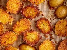 TikTok Parmesan-Crusted Roasted Potatoes Photo 5