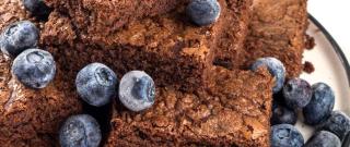 Simple and Delicate Chocolate Sponge Cake Photo