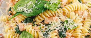 Salmon and Spinach Pasta Photo