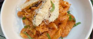 Spicy Chicken Penne alla Vodka Photo